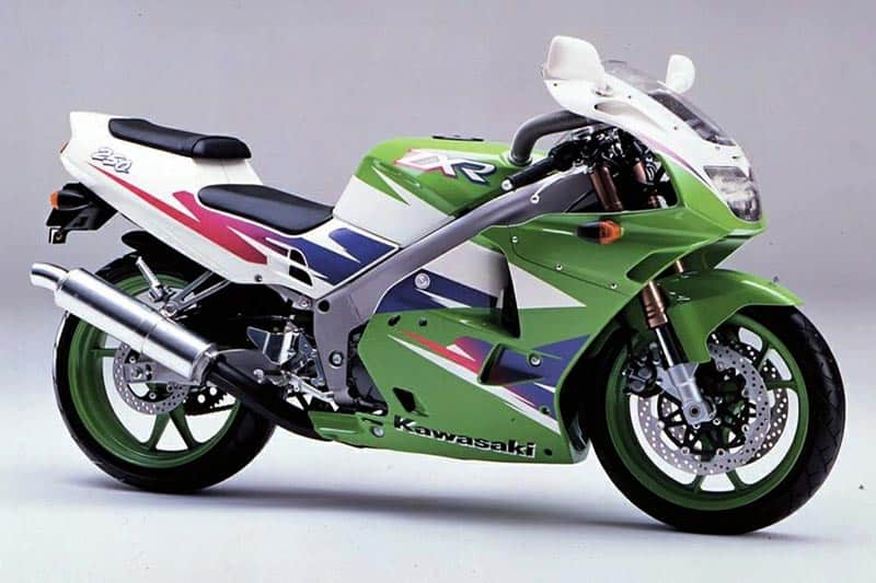 ข่าวล่า!! Kawasaki ZX-25R อาจมาใน 2 เวอร์ชั่น ให้เลือก | MOTOWISH