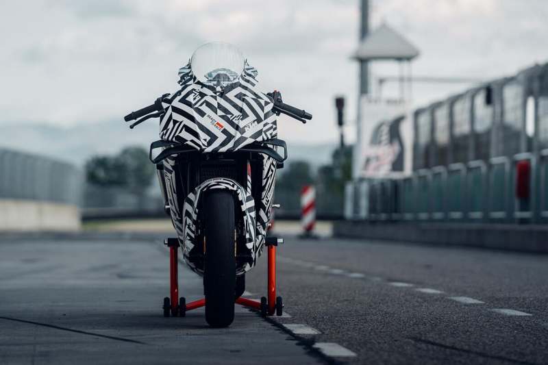 _KTM 990 RC R-2