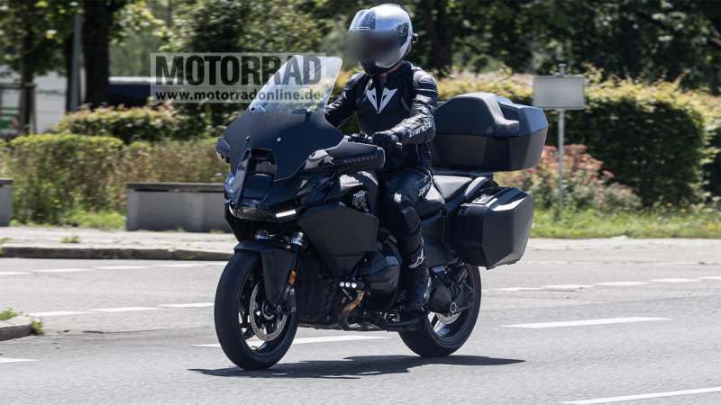 _BMW R1300RT Spyshot-4