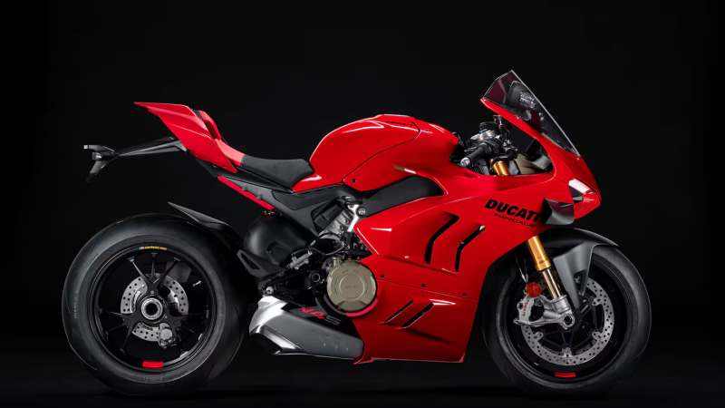 leak specs Ducati Panigale V4 2025-3