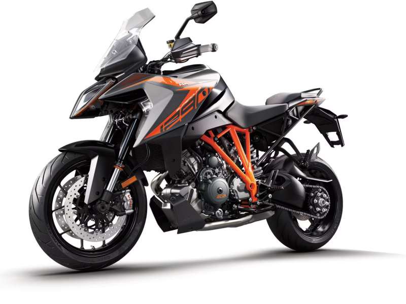 2025 KTM SUper Duke GT-1