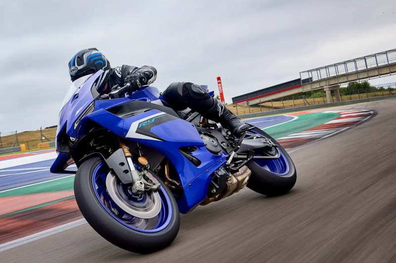 2025 Yamaha YZF-R9-3