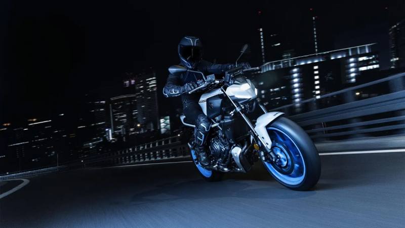 2025 Yamaha MT-07-1