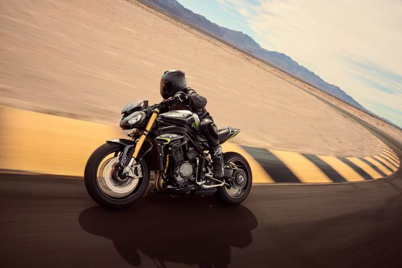 _2025 Triumph Speed Triple 1200 RS-1