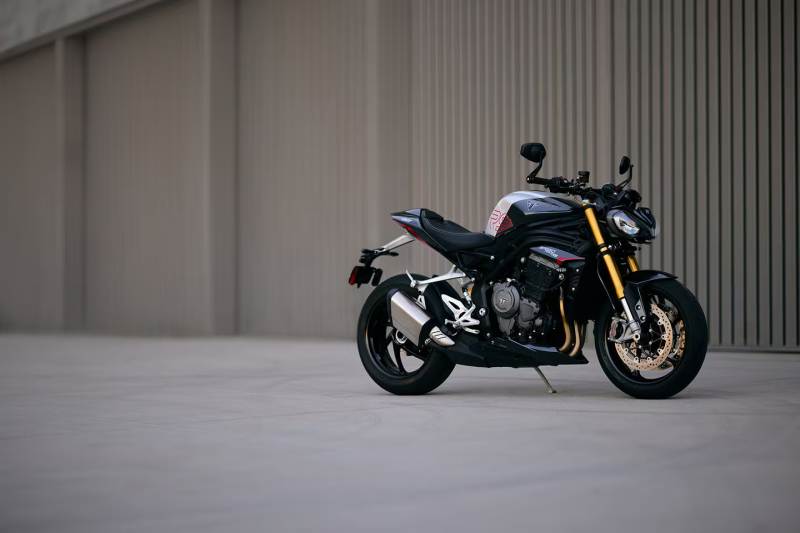 _2025 Triumph Speed Triple 1200 RS-1